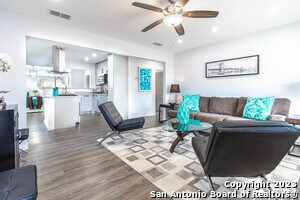 1209 Kentucky Ave in San Antonio, TX - Building Photo