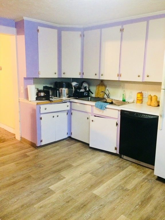 property at 8 Grant St