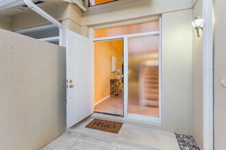 229 Old Meadow Way in Palm Beach Gardens, FL - Building Photo - Building Photo