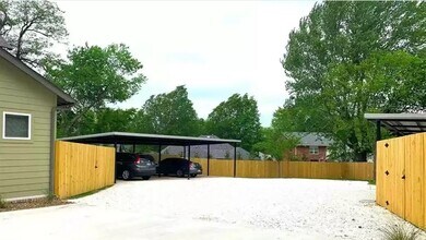 1622 E Mission Blvd in Fayetteville, AR - Building Photo - Building Photo