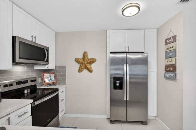 property at 2320 Treasure Isle Dr