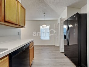 8722 Star Leaf Rd N in Jacksonville, FL - Building Photo - Building Photo