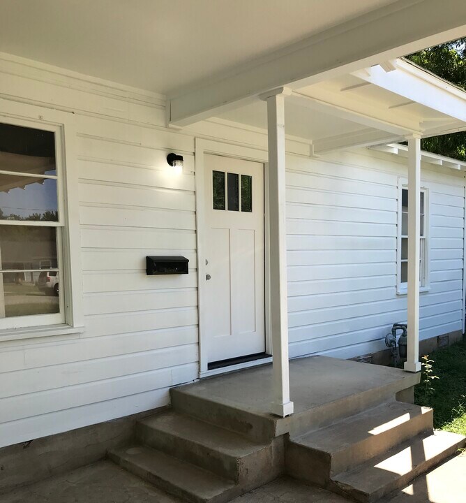 4602 Leslie Ave in Austin, TX - Foto de edificio
