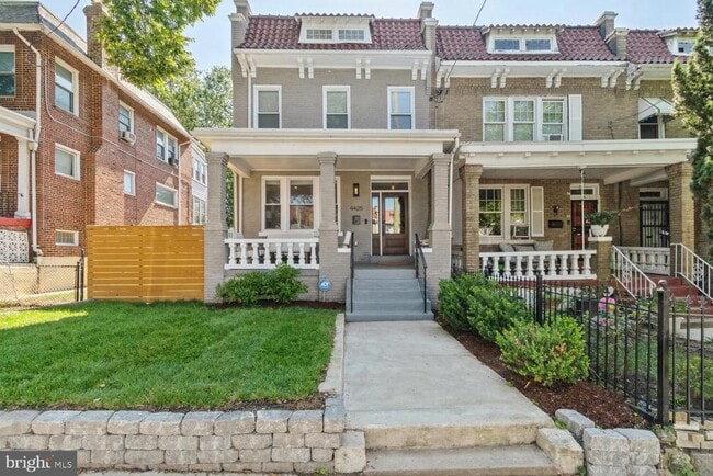 property at 4405 New Hampshire Ave NW