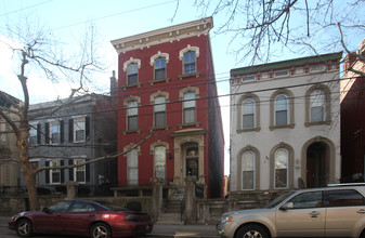 421 Clark St in Cincinnati, OH - Building Photo - Building Photo