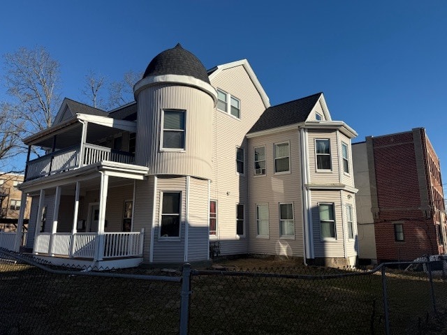 92 Maple St, Unit 92 Maple Street in Boston, MA - Foto de edificio - Building Photo