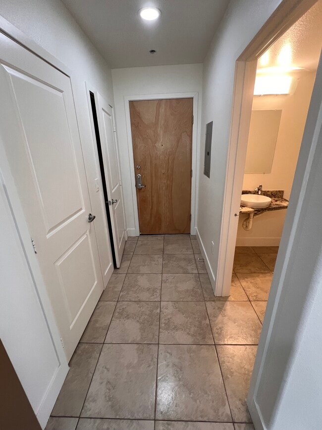 11312 Huston St in Los Angeles, CA - Building Photo - Building Photo