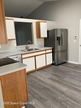 570 Nackman Rd NW in Palm Bay, FL - Building Photo - Building Photo