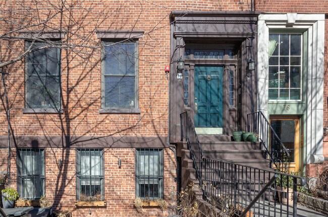 78 Essex St in Jersey City, NJ - Foto de edificio - Building Photo