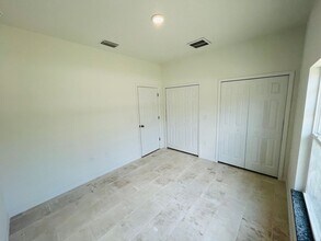 3507 Sunshine Blvd N in Lehigh Acres, FL - Building Photo - Building Photo