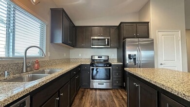 251 Tanglewood Dr in Calimesa, CA - Building Photo - Building Photo