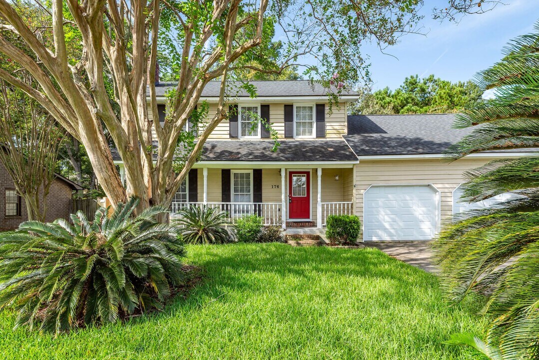 176 Ponderosa Dr in Ladson, SC - Building Photo