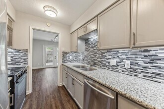 1107 Country Pl Dr in Houston, TX - Building Photo - Building Photo