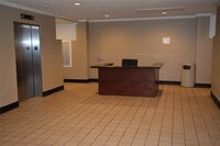 7575 Kirby Dr photo'