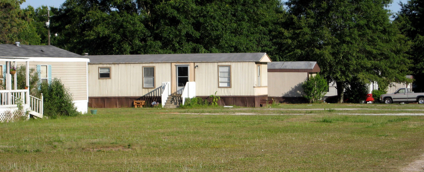 Cedar Grove in Social Circle, GA - Building Photo