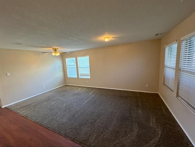 4221 Meadowknoll Dr in Fort Worth, TX - Building Photo - Building Photo
