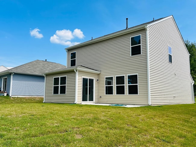 246 Palm Dr in Sanford, NC - Building Photo - Building Photo