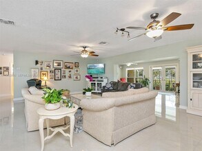 20565 SW 80th Pl in Cutler Bay, FL - Building Photo - Building Photo