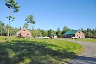 319-335 Southgate Rd in Old Town, ME - Building Photo - Building Photo