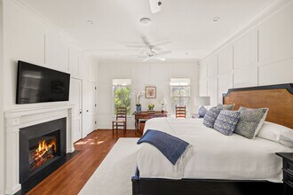 989 Rutherford Rd in Napa, CA - Building Photo - Building Photo