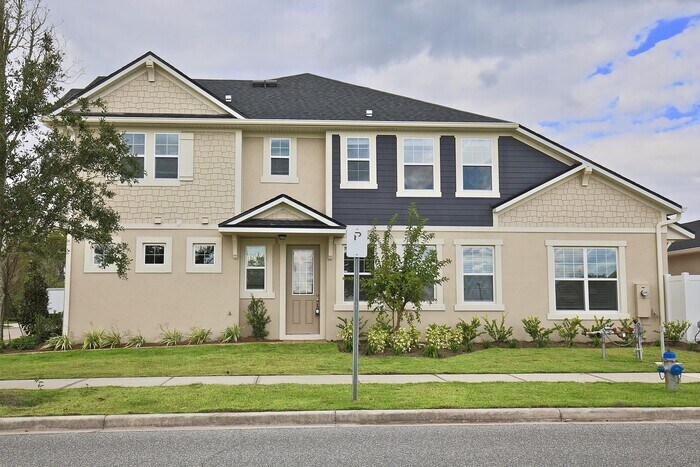 8997 Fullerwood Ave in Orlando, FL - Building Photo