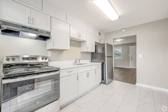 2129 M.L.K. Jr Dr SW in Atlanta, GA - Building Photo - Building Photo