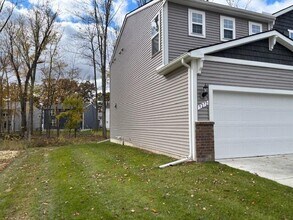 9272 Hemlock Ln in Dexter, MI - Building Photo - Building Photo