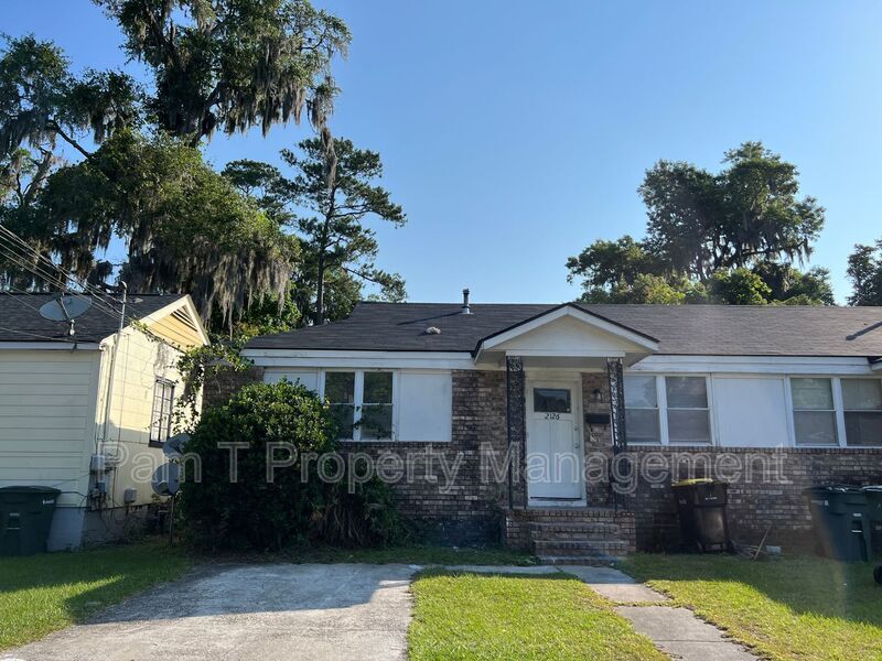 2126 Clars Ave in Savannah, GA - Building Photo