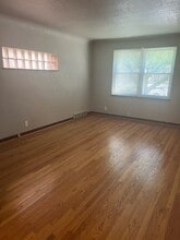 5247 Pernod Ave, Unit 1FL in St. Louis, MO - Foto de edificio - Building Photo