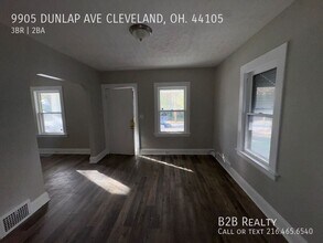 9905 Dunlap Ave in Cleveland, OH - Building Photo - Building Photo