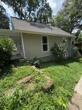 562 Lowndes Hill Rd in Greenville, SC - Building Photo - Building Photo