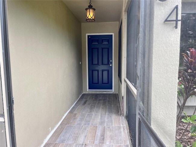 2564 Islander Ct in Palm Harbor, FL - Foto de edificio - Building Photo