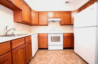 5630 Ringwood Dr in Baltimore, MD - Building Photo - Building Photo