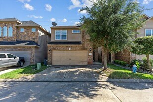 11017 Panther Ct in Houston, TX - Building Photo