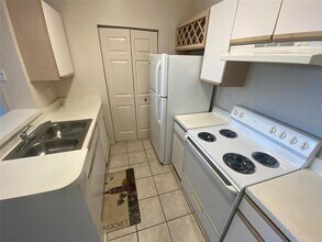 2564 Robert Trent Jones Dr in Orlando, FL - Building Photo - Building Photo