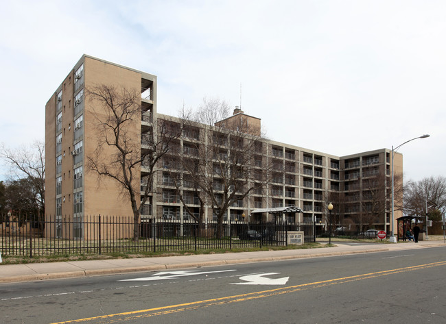 Oldham Towers in Durham, NC - Building Photo - Building Photo