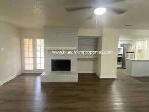 1916 Spindletop Dr in Duncanville, TX - Building Photo - Building Photo