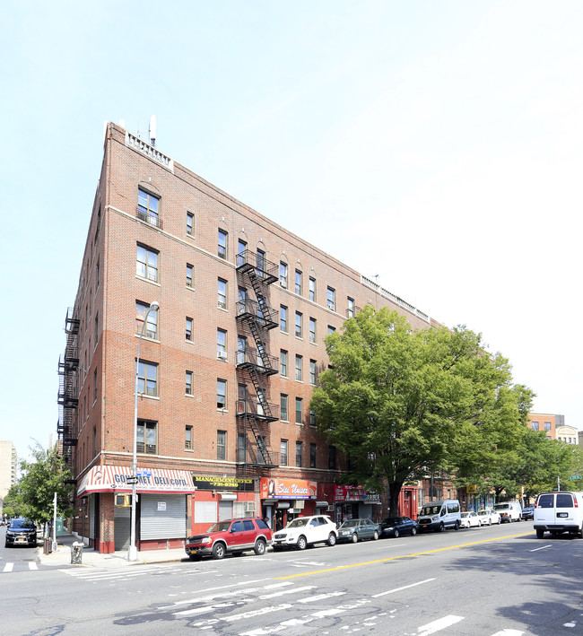 2015 Southern Blvd in Bronx, NY - Building Photo - Building Photo