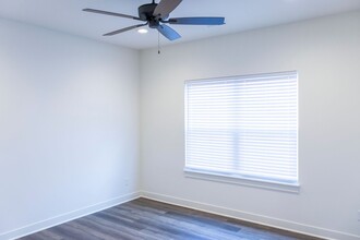 19939 Cornice St in Spring Hill, KS - Building Photo - Building Photo