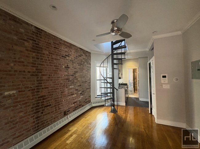 E 28TH ST., Unit 5D in New York, NY - Building Photo - Building Photo