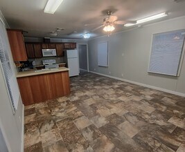 46 Deerwood Park in Centralia, IL - Building Photo - Building Photo