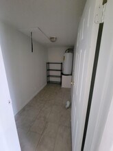 4087 E Michigan St, Unit 4087 in Orlando, FL - Foto de edificio - Building Photo