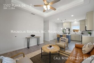1502 Playa Dr, Unit 2 in Weslaco, TX - Foto de edificio - Building Photo