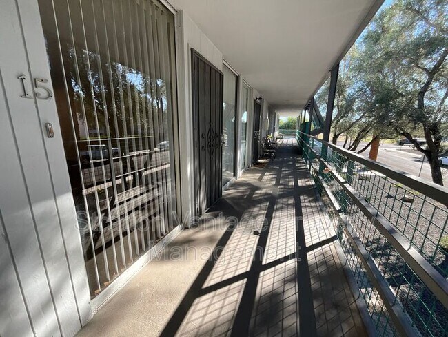 6936 E 4th St in Scottsdale, AZ - Building Photo - Building Photo