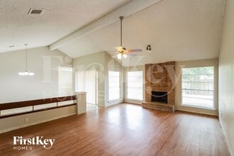 7111 Navidad Rd in Houston, TX - Building Photo - Building Photo