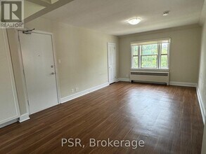 1353 Bayview Ave in Toronto, ON - Building Photo - Building Photo