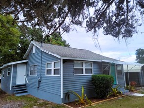 105 W Stevens Ave in Eustis, FL - Building Photo - Building Photo