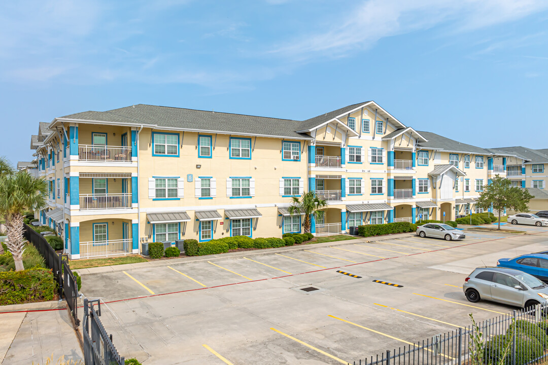 Lakeside Apartments in Slidell, LA - Building Photo