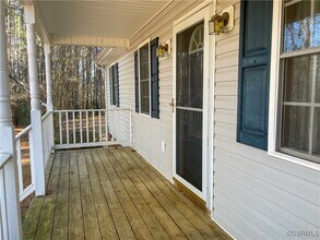 3361 Juanita Ln in Church Road, VA - Foto de edificio - Building Photo