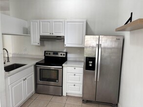 21567 SW 87th Ct in Cutler Bay, FL - Building Photo - Building Photo